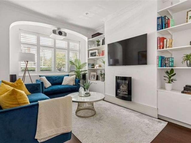 House for sale in London Borough of Merton, Collier's Wood