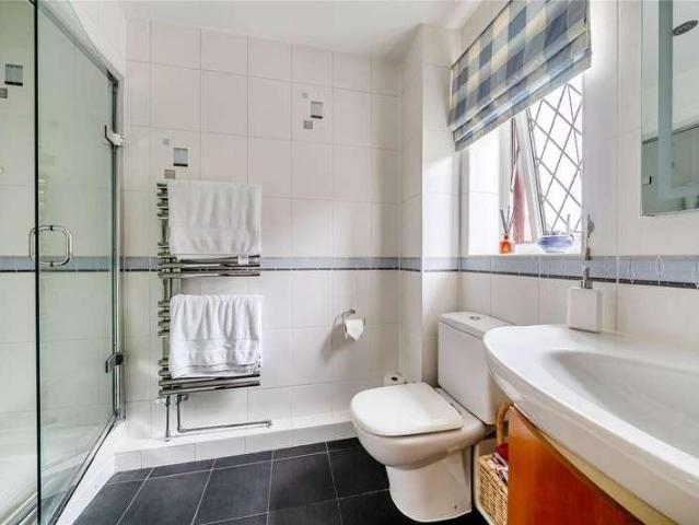 House for sale in Heol-las, Surrey