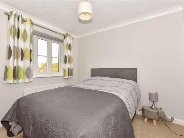 House for sale in Fole, Surrey