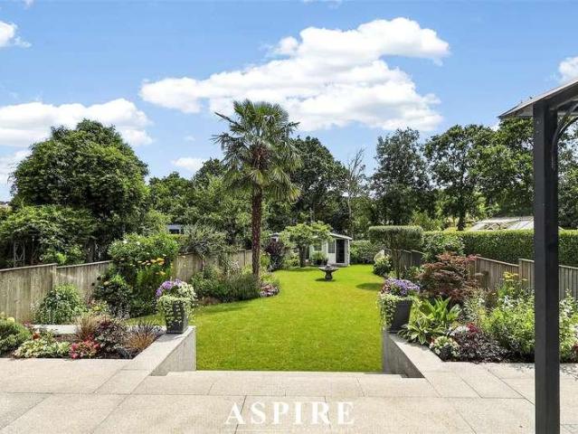 House for sale in South Benfleet, Essex