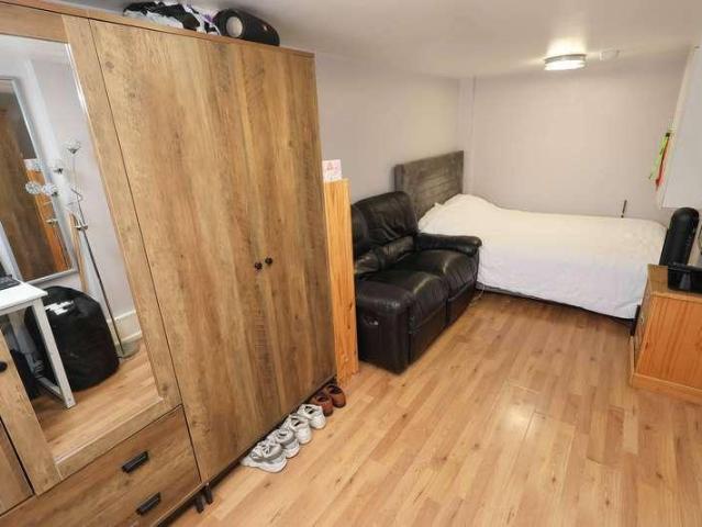 House for sale in East Clevedon, Clevedon