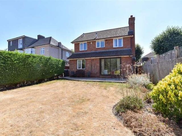 House for sale in London Borough of Croydon, Shirley