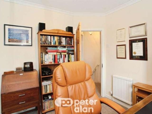 House for sale in Griffithstown, Wales
