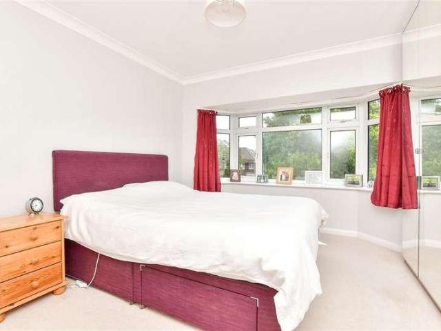 House for sale in Pachesham Park, Surrey