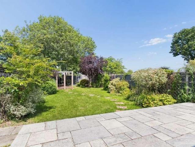 House for sale in Bearton, King's Walden