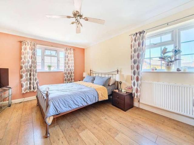 House for sale in Binfield