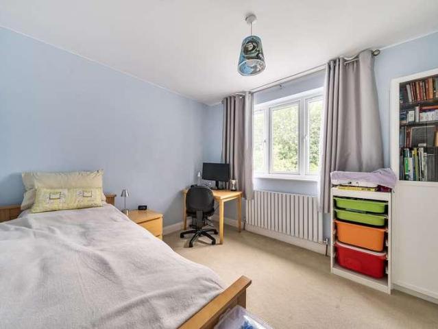 House for sale in Holywell Estate, North Watford