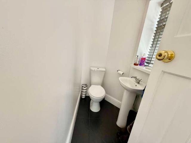 House for sale in Sebastopol, Griffithstown