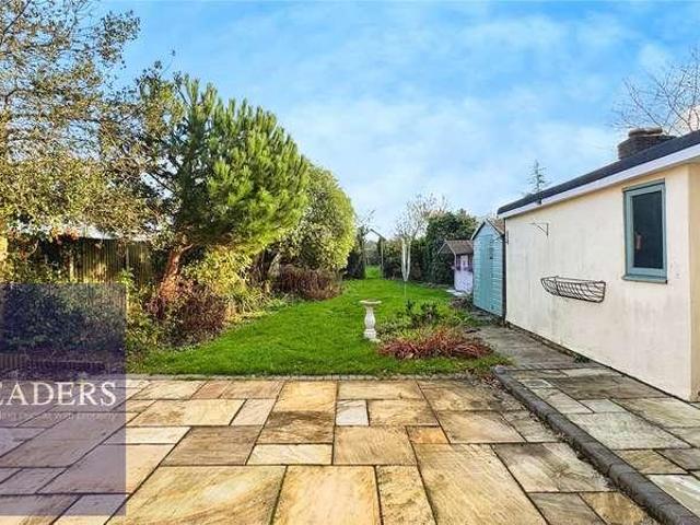 House for sale in Chipping Hill, Essex