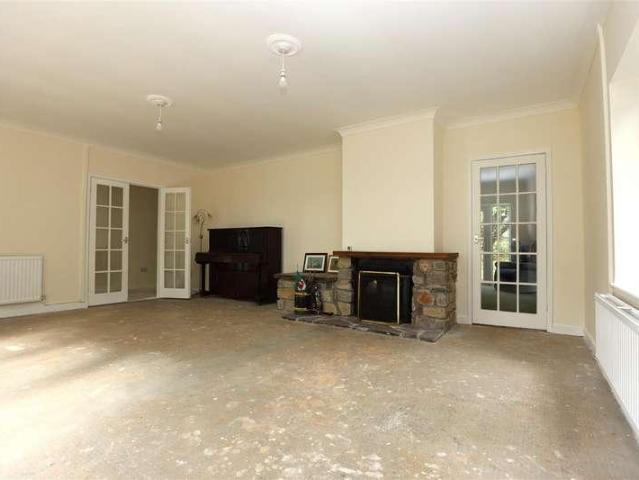 House for sale in Pont-y-Clun, Groes-faen