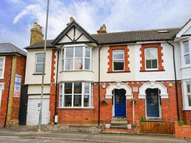 House for sale in Leighton-Linslade, Leighton Buzzard