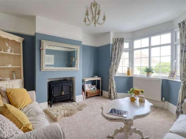 House for sale in Holland-on-Sea, Dale Hill
