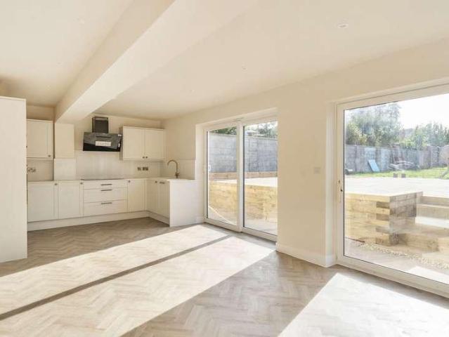 House for sale in Hanham Abbots, Kingswood