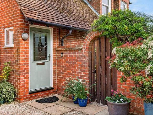 House for sale in Drayton St. Leonard, Berrick Salome