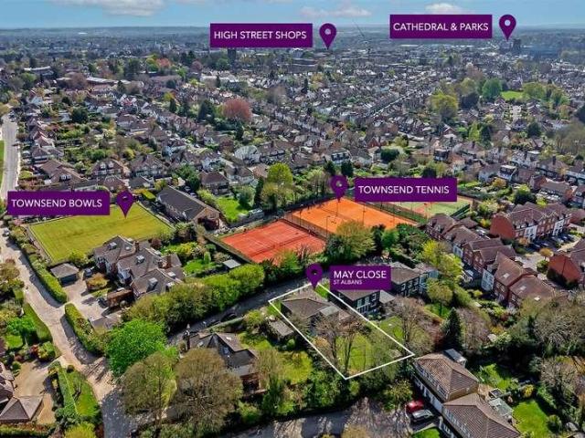 House for sale in St Albans, Five Acres