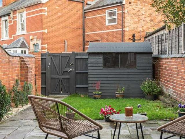 House for sale in Henley-on-Thames, Berrick Salome