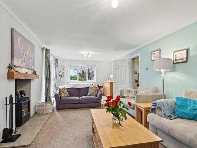 House for sale in Primsland, Crookhill