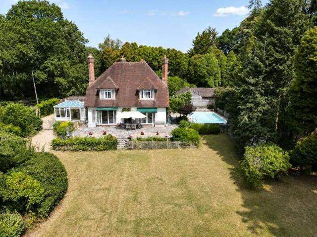 House for sale in Ringwood, Ashurst Bridge