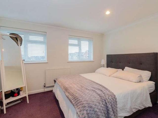 House for sale in Holyport, Bray