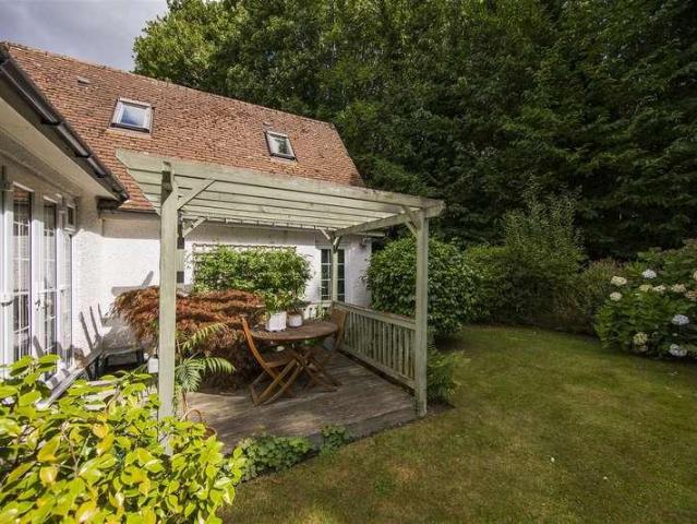 House for sale in Offham, Bourne Vale