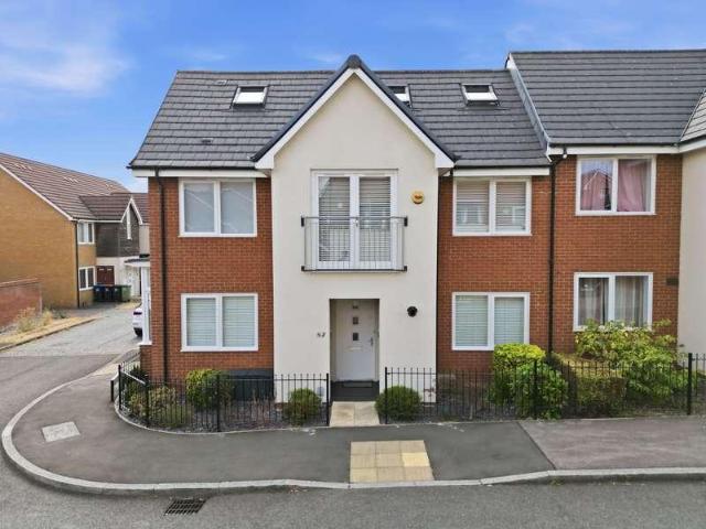 House for sale in Oxley Park, Shenley Church End