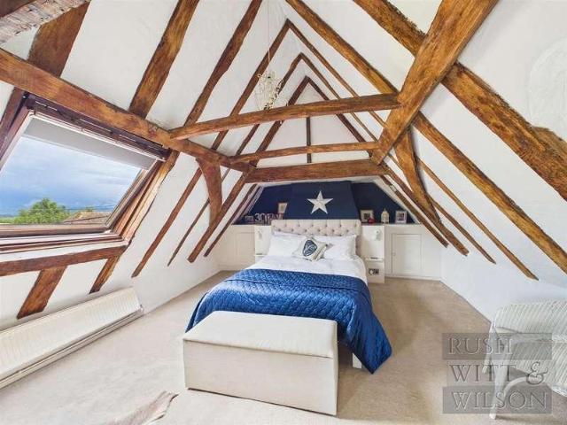 House for sale in Heathlands, East Sussex