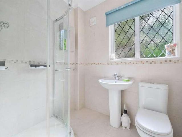 House for sale in Carshalton Beeches, Greater London