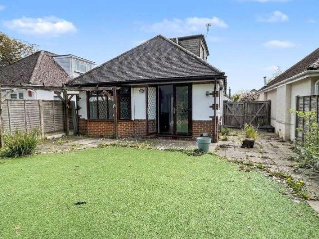 House for sale in Throop, Bournemouth