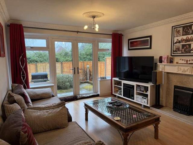 House for sale in Whitestone, Camp Hill