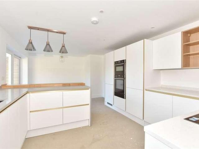 House for sale in Folkestone, Kent