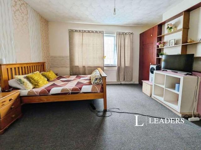 House for sale in Portswood Park, City Of Southampton