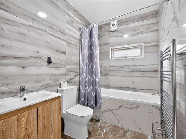 House for sale in Woodford Bridge, Greater London