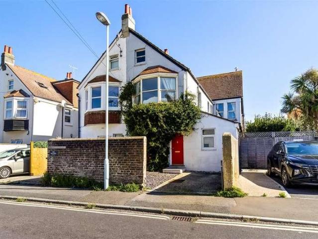 House for sale in Broadwater, Worthing