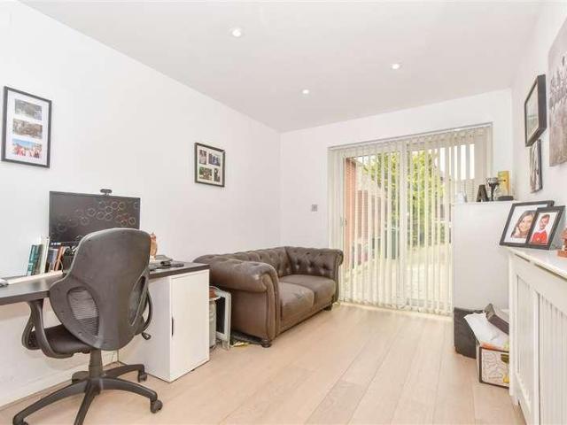 House for sale in Bridgefield, Kent