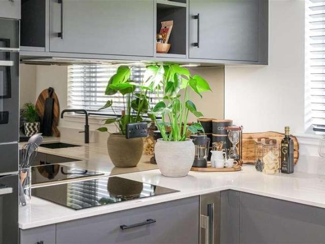 House for sale in Knightsridge, Scotland