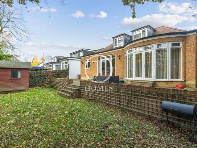 House for sale in Brent Cross, Greater London