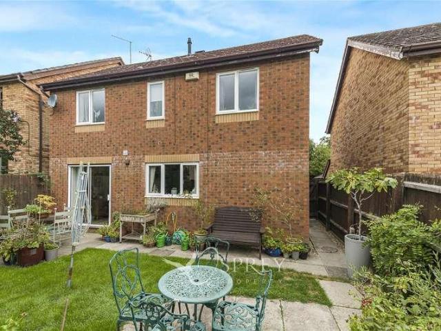 House for sale in Oundle, North Northamptonshire