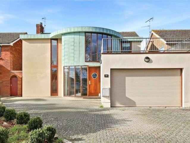 House for sale in Alton Barnes, Essex