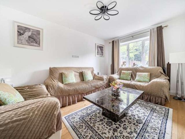 House for sale in Wexham, George Green