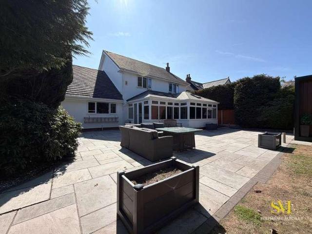 House for sale in Little Altcar, Sefton