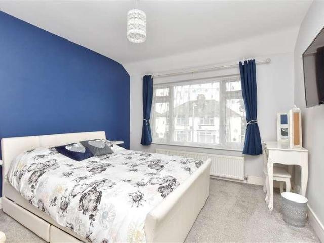 House for sale in Snipeshill, Oad Street