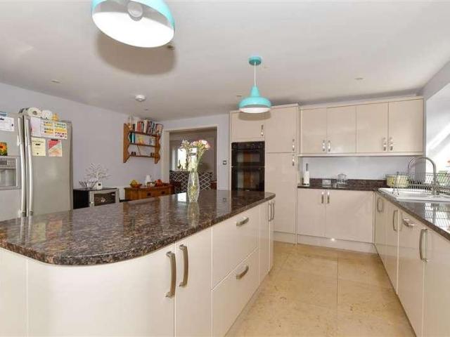 House for sale in Fole, Surrey