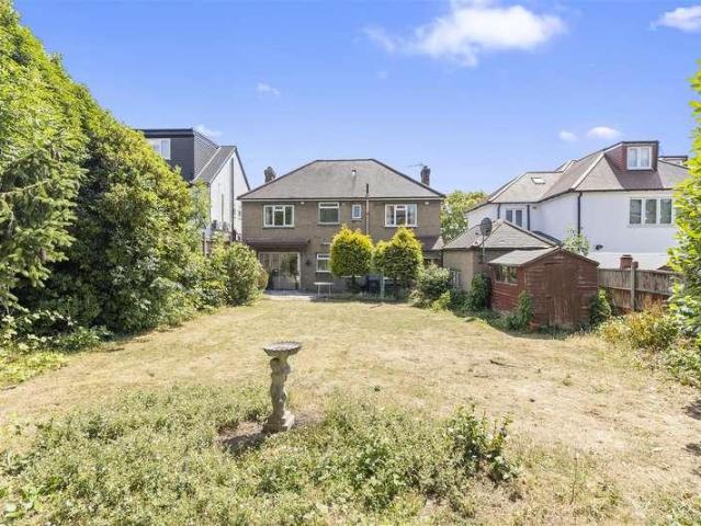 House for sale in Brondesbury, Greater London