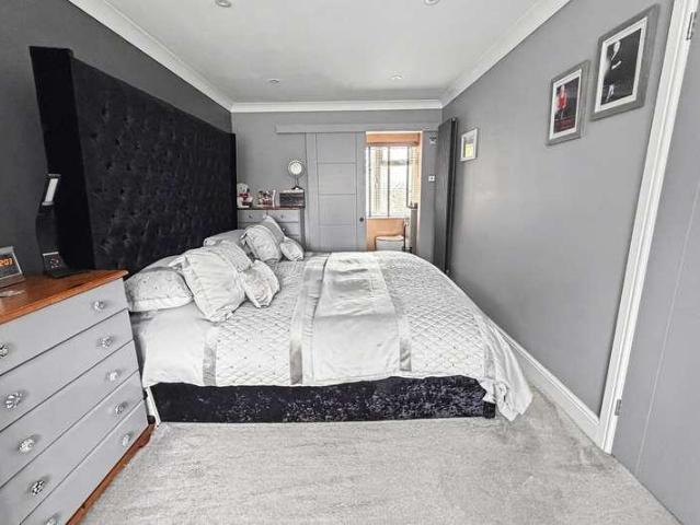 House for sale in Bearwood, Poole