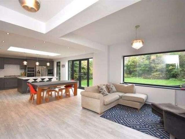 House for sale in Willaston Mills, Cheshire