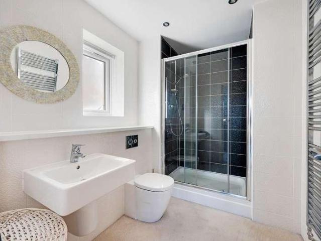 House for sale in Belmont