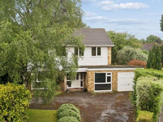 House for sale in Farnham Common, Buckinghamshire
