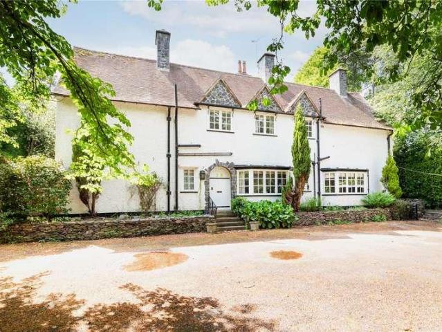 House for sale in Woodhouse Eaves, Elmfield