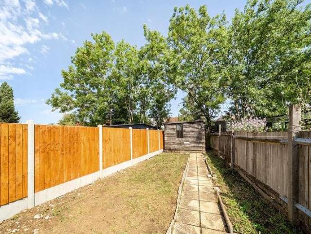House for sale in Greater London