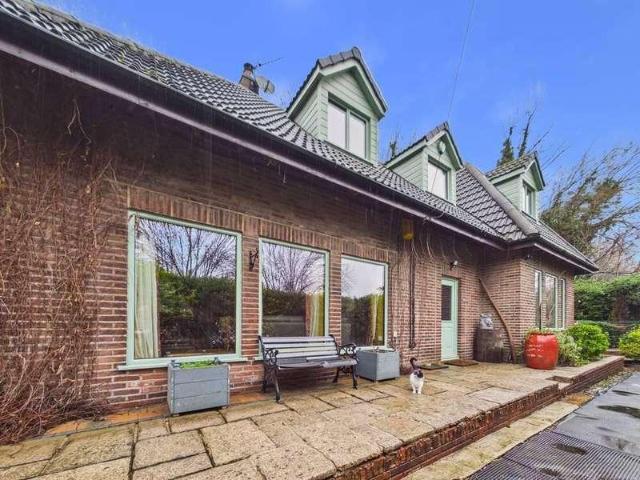 House for sale in Pontefract, West Yorkshire